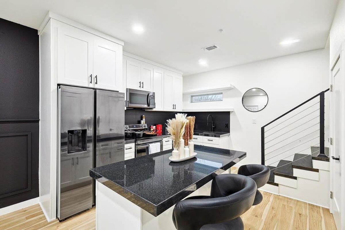New 2B Townhome Near At&T Global Life 6Flag Арлингтон Экстерьер фото